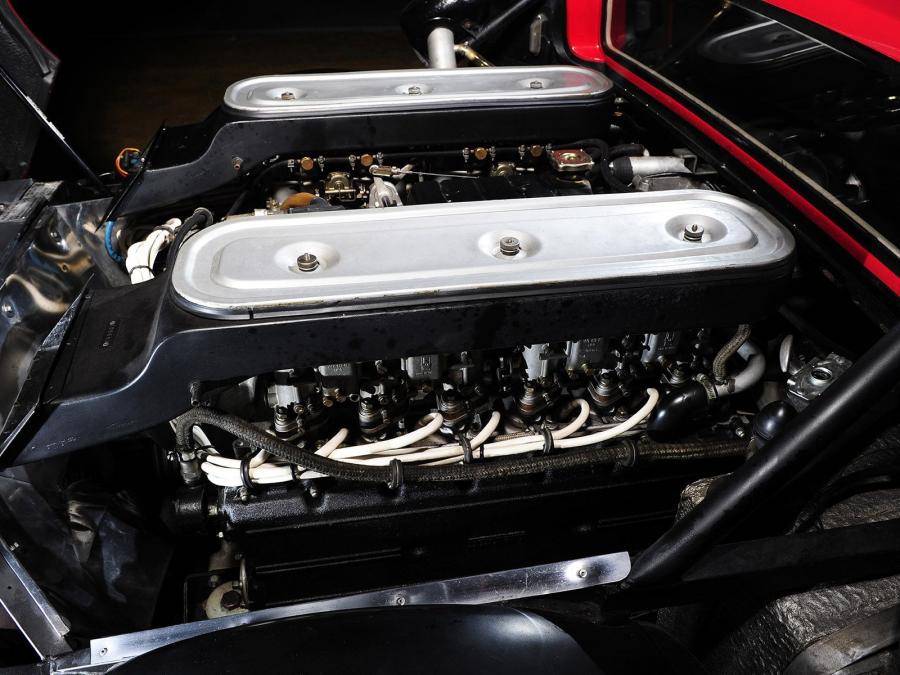  Ferrari 365 GT4 Berlinetta Boxer 1973 года  (фото 2 из 54)